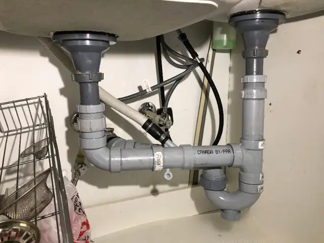 LICENSED PLUMBER REASONABLE CALL BOB    416 628-347962863720688129123