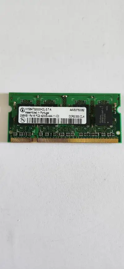 Infineon Technologies Laptop Memory PC2-4200 HYS64T3200HDL-3.7-A 512MBx1 512MB ELPIDA Laptop Memory...