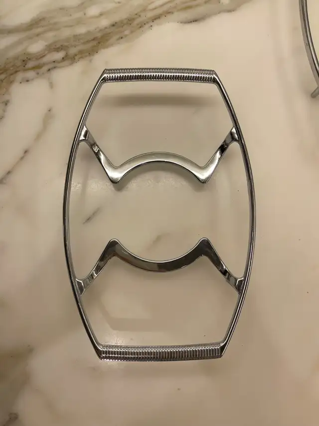 CorningWare Vintage Chrome Trivets $10-$15each in Kitchen & Dining Wares in Mississauga / Peel Region - Image 4