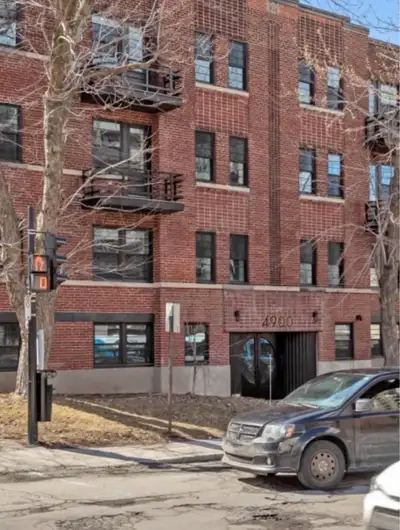 SPECIAL PROMOTION: TWO MONTHS FREE! Rent: 2792$ (Regular Price 3300$) Address: Apartment #5, 4900 Cô...