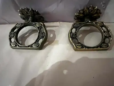 2 Brass Toothbrush & Glass Holders- 2 Porte-Brosses à Dents, View more