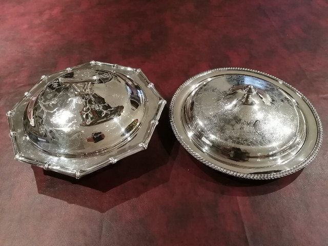 2 VINTAGE SILVER PLATED SERVING DISHES WITH LIDS in Kitchen & Dining Wares in Mississauga / Peel Region