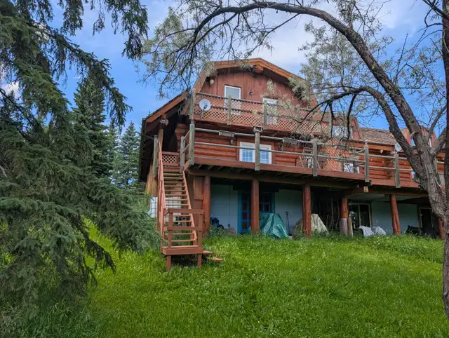 Two Storey Home for Rent near Spruce Grove AB.