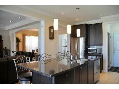 A bright, furnished room is available in a detached house located in a quiet, safe Ancaster neighbou...
