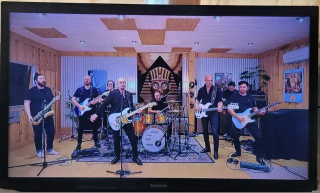 37" Samsung NON Smart Television in TVs in Oshawa / Durham Region - Image 6