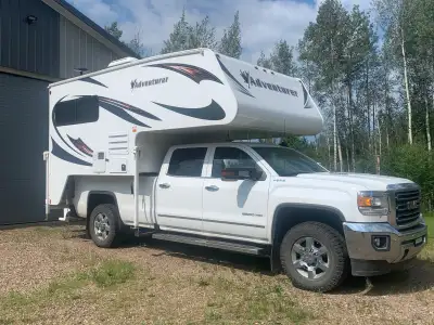 Selling lightly used 2019 adventurer long box truck camper Stored in a shop year round New bed never...