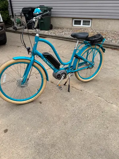 Townie Electric Bike c/w battery charger 8 gears or speed For Sale asking $ 2000.00 OBO I bought thi...