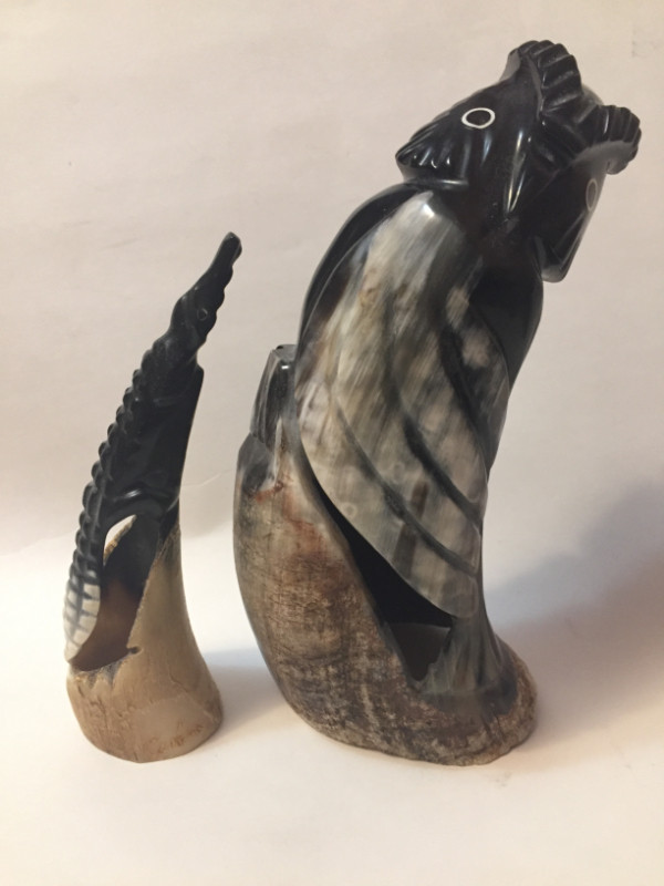 African hand carved buffalo horn owl and alligator     figurine dans Art et objets de collection  à Ville de Montréal