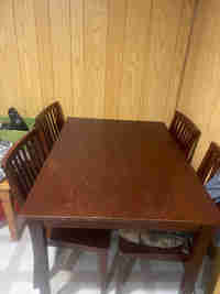 Dining table and chairs  in Dining Tables & Sets in Thunder Bay