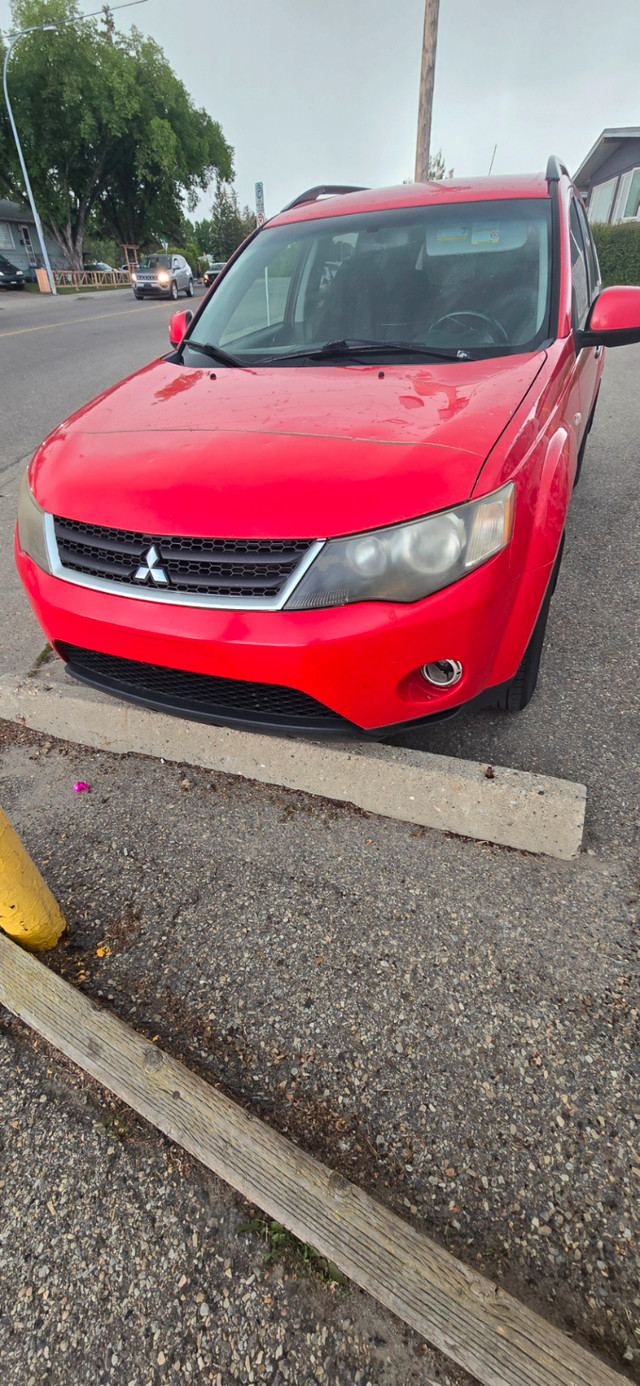 2007 MITSUBISHI OUTLANDER in Cars & Trucks in Calgary - Image 3