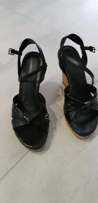 Black dress shoes 