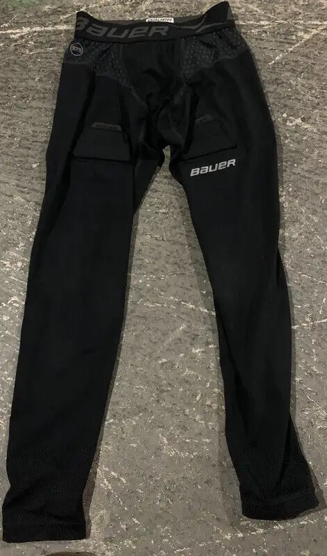 Hockey Equipment in Other in Markham / York Region - Image 9