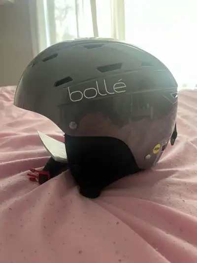 Brand new never worn with tags size junior 53-57 cm