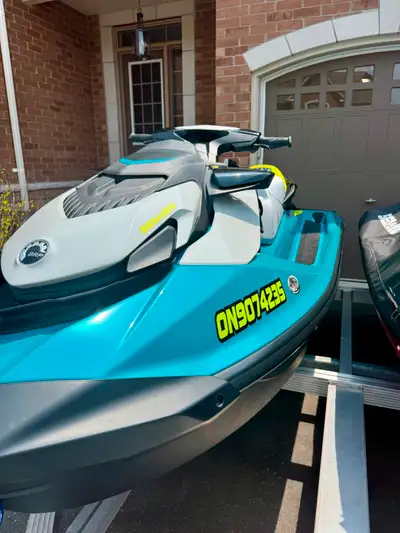 2024 Sea Doo GTI SE 170, Teal Blue/ Manta Green, 1630 ACE motor, only 19 hours, cruise, 170HP, IBR r...