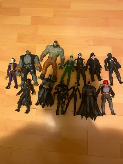 Selling DC McFarlane figures. Got no space for them. Selling as a lot only. Figures are in good cond...