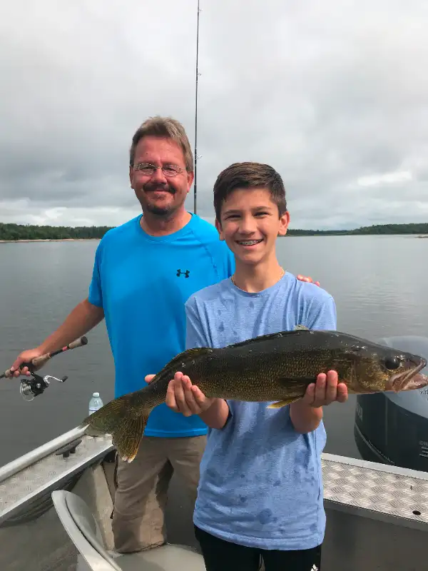 Guided fishing62864742022657123