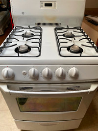 24” Gas Stove. Delivery Included.