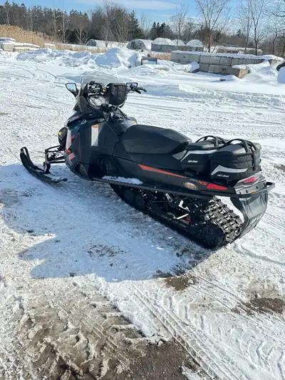 Skidoo Renegade 800. 11500 km. GPS. Saddle Bags.