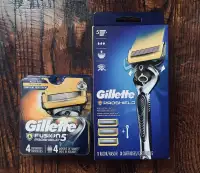 Gillette ProShield Men's Razor ( Handle + 7 Blade Refills ) 