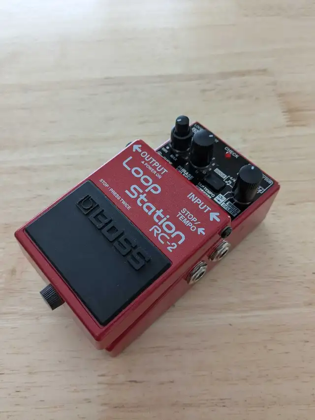 Boss Loop Station RC-2 Effects Pedal in Amps & Pedals in Ottawa - Image 3