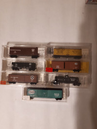 68  N - Scale - Micro Trains freight cars