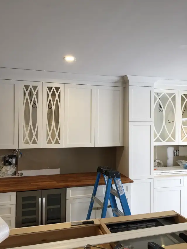 Kitchen Cabinets and countertops63234578786433123