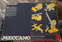 Meccano construction set 3 ; 1976