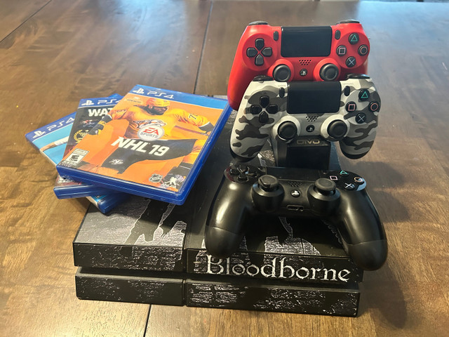 PS4 bundle of great condition  in Sony Playstation 4 in Ottawa