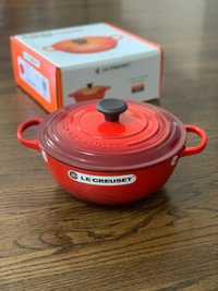 New Le Creuset Cerise Marmite Soup Pot 26cm