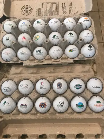 Golf balls 