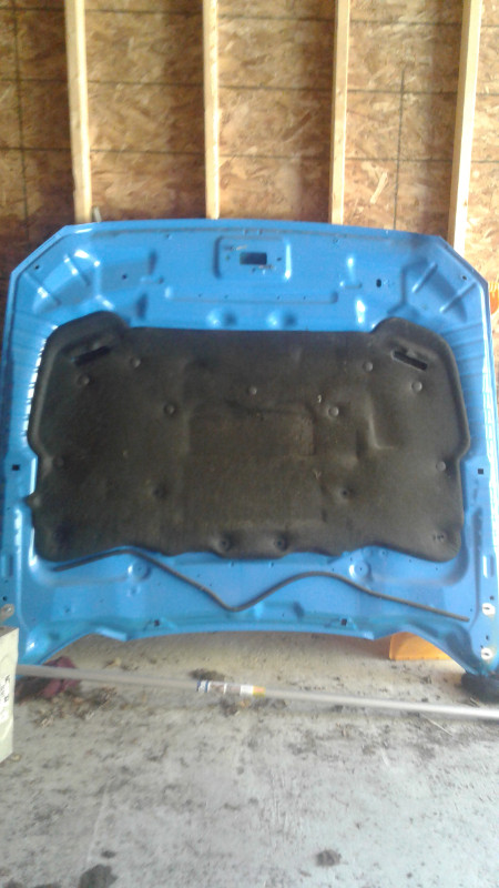 Mustang Hood in Auto Body Parts in Bedford - Image 2