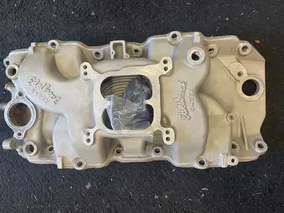 Edelbrock C 427X Intake rectangular port big block GM. $550. c/w proper ARP Bolt kit. Excellent cond...