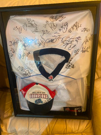 2004 ARGOS GREY CUP TEAM SIGNED JERSEY +  “Pinball” Clemons hat