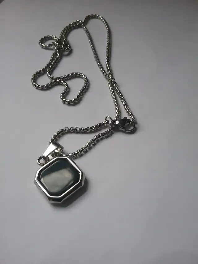mens stainless steel chain really nice it has a black stone63008307715585121