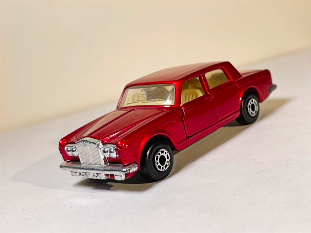 Vintage 1979 Matchbox Superfast Rolls Royce Silver Shadow Red in Arts & Collectibles in Markham / York Region - Image 3