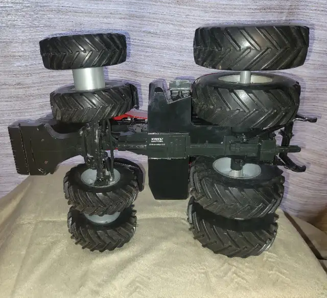 1:16 ERTL 315 die cast / X Mods parts / Overdrive fast furious in Arts & Collectibles in Red Deer - Image 5