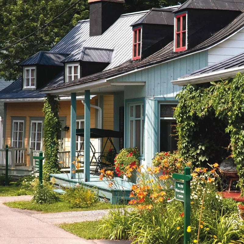 Looking to share a private furnished house or apartment with Amitié