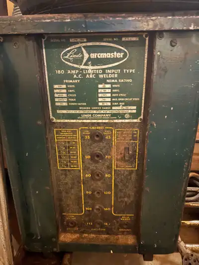 Linde Arc welder 220 volt Includes 28’ rod holder/ cable 29’ ground clamp Previous owner spliced in...