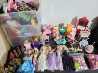 BARBIES POUPÉES ET ACCESSOIRES