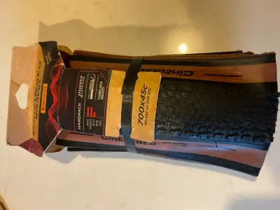 Brand new Pirelli Cinturato Gravel H tire, Classic (tan sidewall), unmounted and unopened in origina...