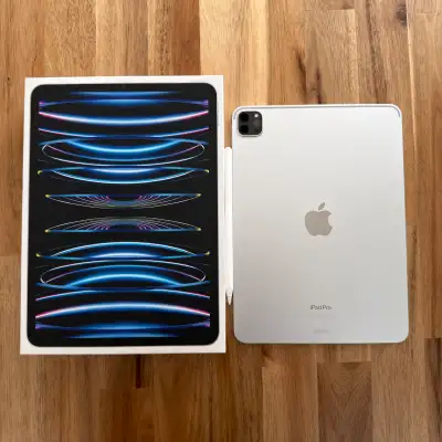 iPad Pro 11 inch 4th gen, M2 chip, 128 GB, WIFI With official case (black) and Apple pencil 2nd gen...