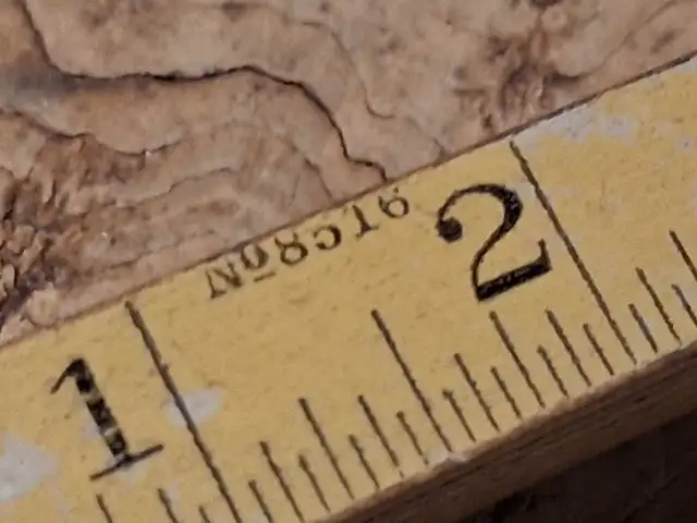 Wooden folding ruler w hook end by LUFKIN Made in Canada  in Hand Tools in Calgary - Image 3
