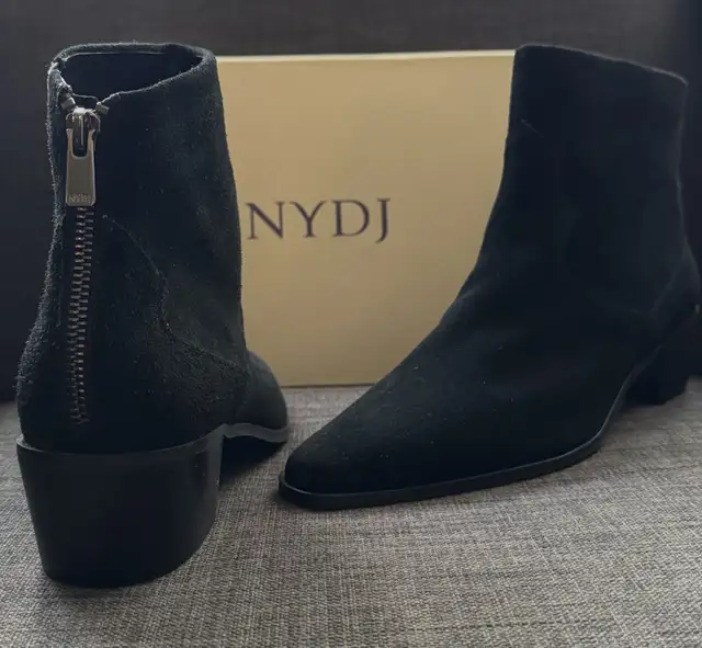 New Leather Suede Boots in Women's - Shoes in Markham / York Region - Image 3