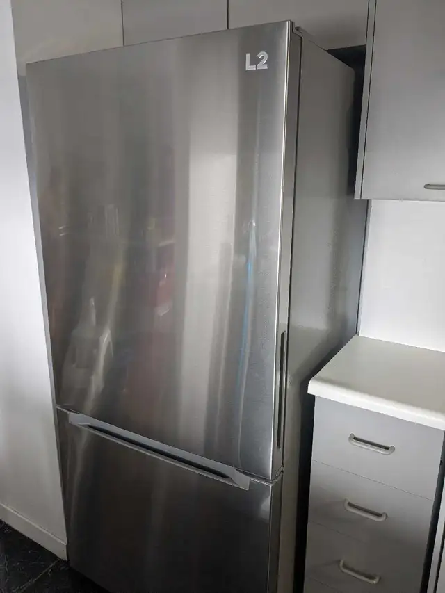 Réfrigérateur L2 in Refrigerators in City of Montréal - Image 2