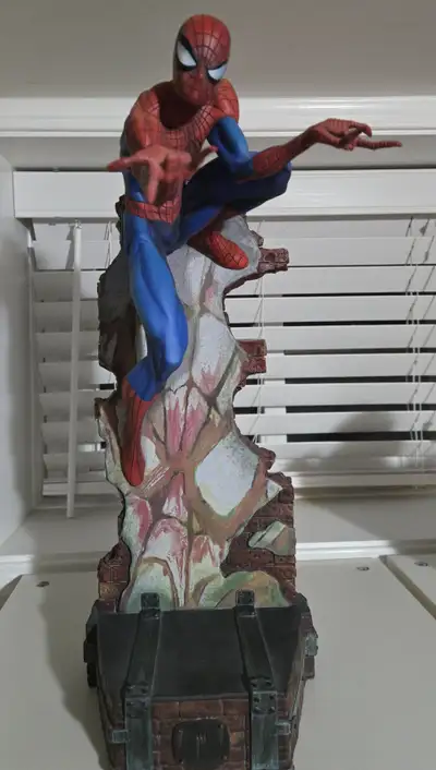 Sideshow Collectibles J. Scott Campbell Spider-Man Comiquette - includes art box. Let me know if you...