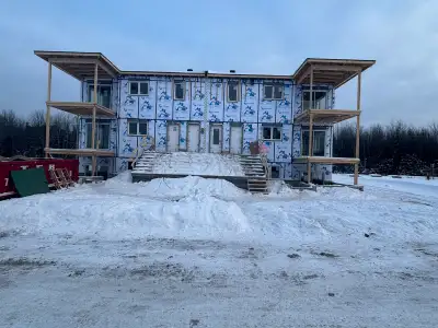 Neufs,Avril, mai, juin. Superbes 4 1/2 ( 2 chambres)et 5 1/2 (3 chambres ) style condo. Vos enfants...