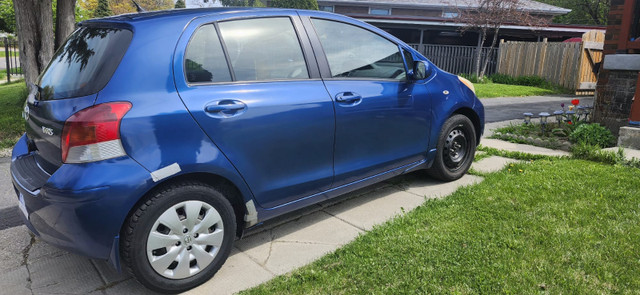 2010 Toyota yaris le 4dr hatchback four door sedan. in Cars & Trucks in City of Toronto - Image 3