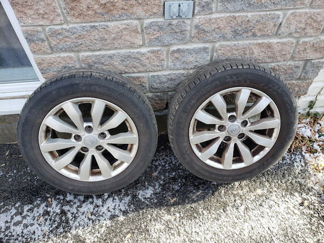 2 Mag Kia et pneu Nokian 205 60R 16 bon etat dans Autres pièces et accessoires  à Longueuil/Rive Sud