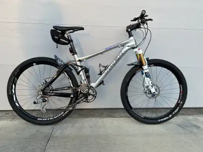 TrekTop Fuel 9.8 Carbon full suspension MTB bike, View more
