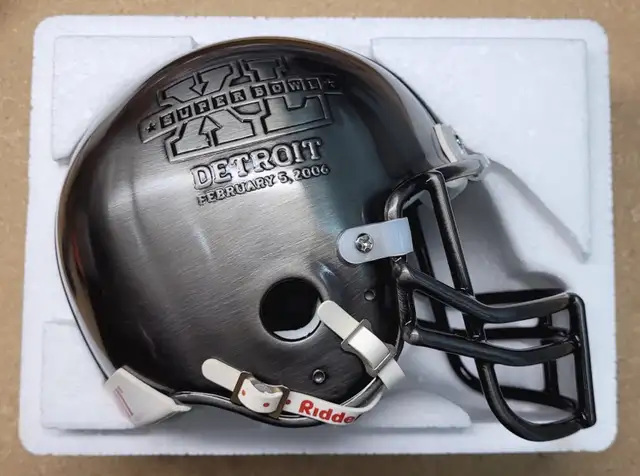 sports collectibles - pewter mini helmet in Arts & Collectibles in Ottawa - Image 3